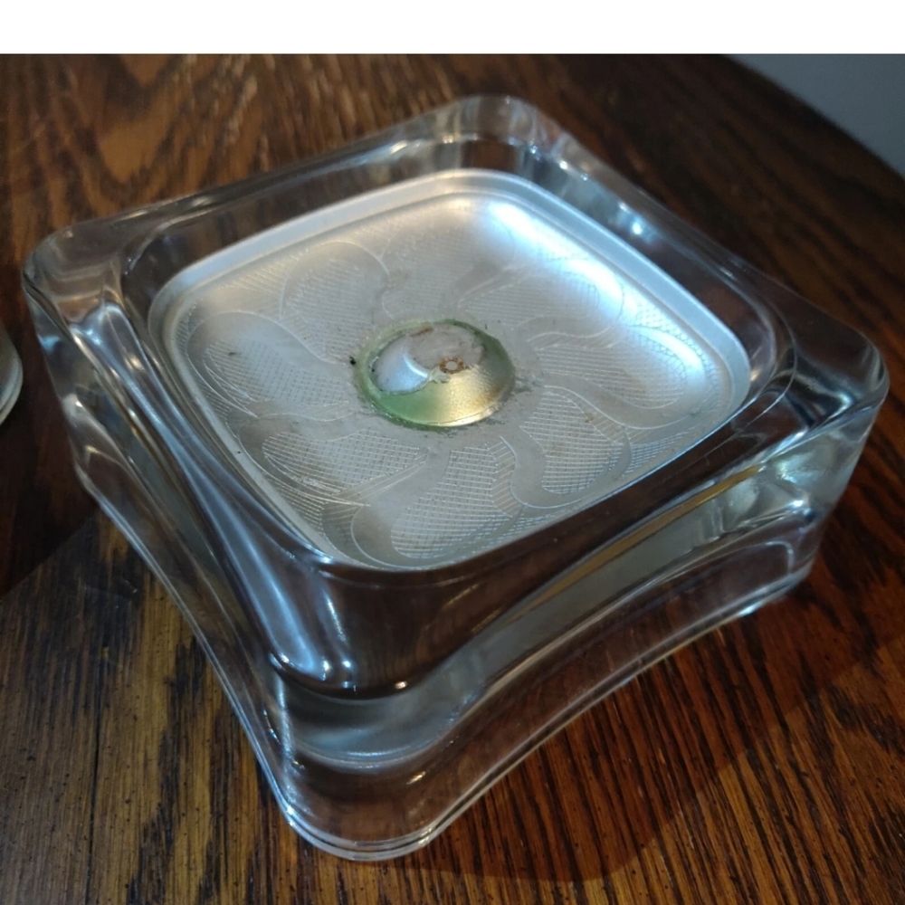 Pillar Candle Holders Heavy Glass Set Of 3 Various Heights - Picture 3 of 4